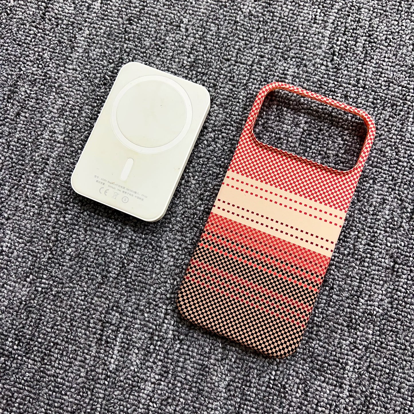 Carbon Fibre Frameless Case – Slim Drop-Proof Wireless Charging Cover for iPhone 17 Air / 16E / 15 Plus / Pro Max