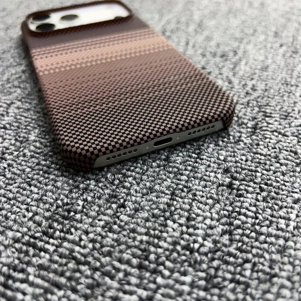 Carbon Fibre Frameless Case – Slim Drop-Proof Wireless Charging Cover for iPhone 17 Air / 16E / 15 Plus / Pro Max